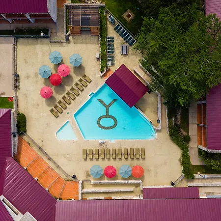 Y O Ranch Hotel And Conference Center-3