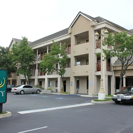 Quality Inn Temecula Valley Wine Country-2
