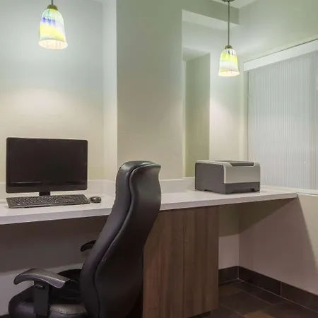 Days Inn & Suites By Wyndham East Flagstaff-3