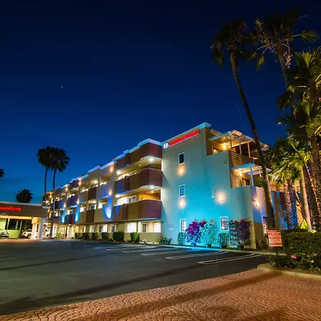 Comfort Inn & Suites Huntington Beach-2
