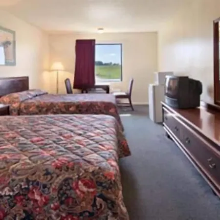 Econo Lodge Franklin-2