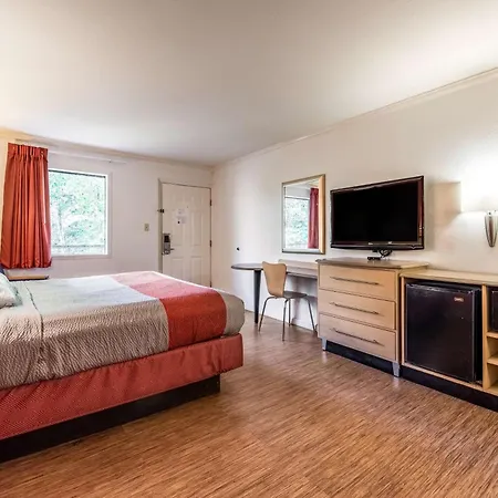 Motel 6-Gatlinburg, Tn - Smoky Mountains-3