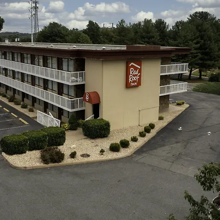 Red Roof Inn Charlottesville-3