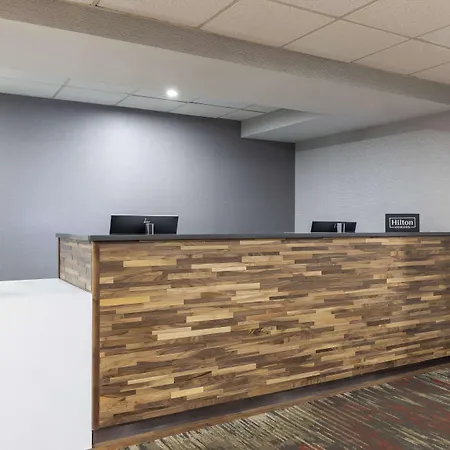 Hampton Inn Athens-2