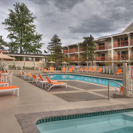 Ashland Hills Hotel & Suites-3