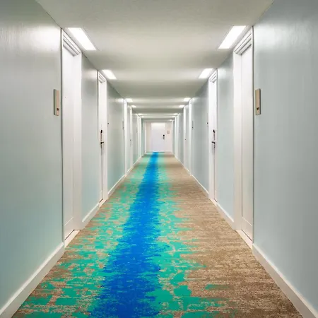 The Twin Fin Hotel-3