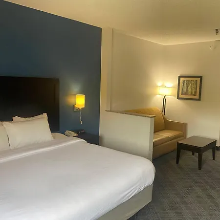 Comfort Inn & Suites Trussville I-59 Exit 141-2