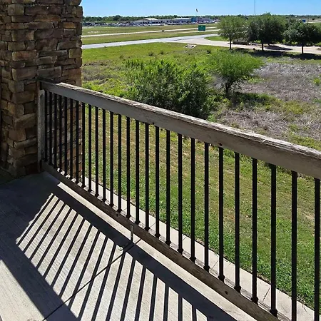Comfort Inn & Suites Beeville-3