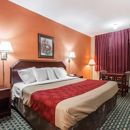Econo Lodge-2