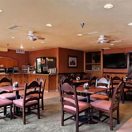 Ruidoso Mountain Inn-3