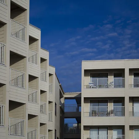 Sailport Waterfront Suites-3