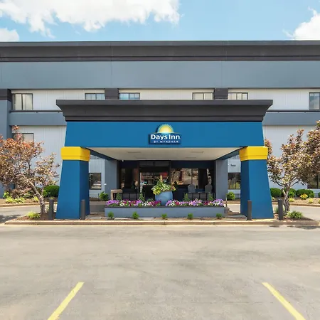 Days Inn By Wyndham Fort Smith-2