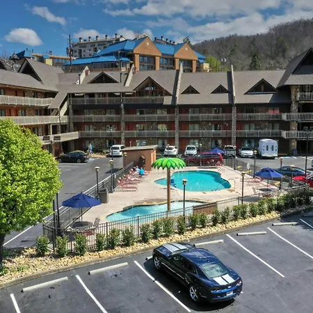 Crossroads Inn & Suites-2