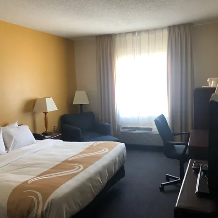 Quality Inn & Suites-3