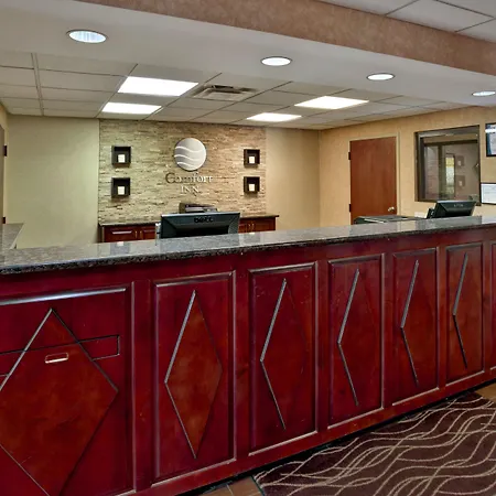 Spark By Hilton Waynesboro-3