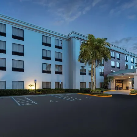 Hampton Inn & Suites Boynton Beach-2