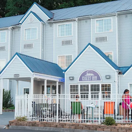 Guest Inn Pigeon Forge-3
