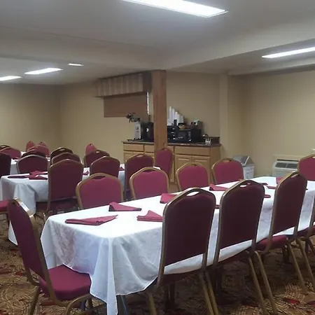 Sunday House Inn And Suites-3