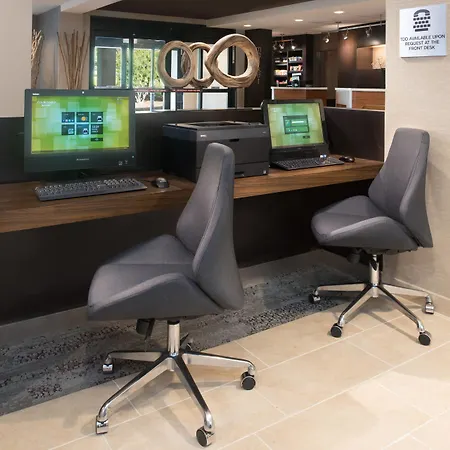 Courtyard By Marriott Lynchburg-2