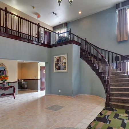 Quality Inn & Suites Terrell-3