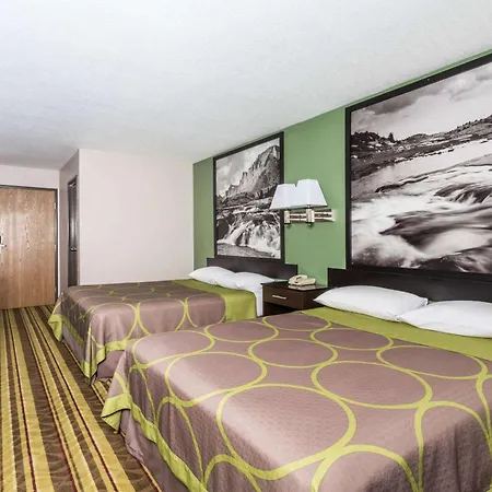 Super 8 By Wyndham Rock Springs-2