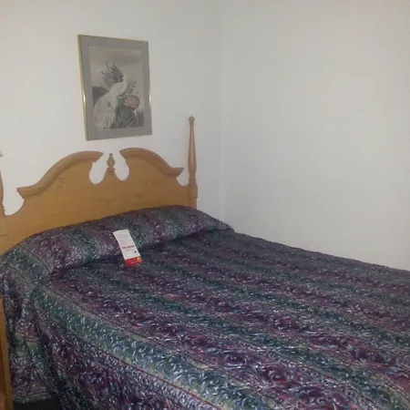 Norwood Inn And Suites - Minneapolis-St Paul Roseville-2