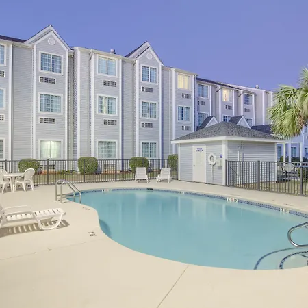 Microtel Inn & Suites By Wyndham Gulf Shores-2