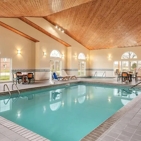 Country Inn & Suites By Radisson, Ames, Ia-2