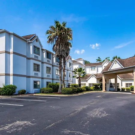 Red Roof Inn Plus+ & Suites Savannah - I-95-3