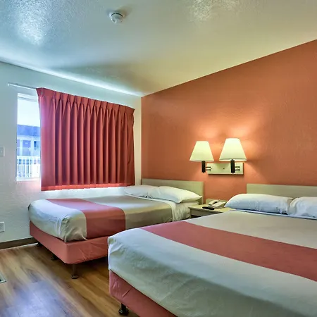 Motel 6-Flagstaff, Az - Butler-3