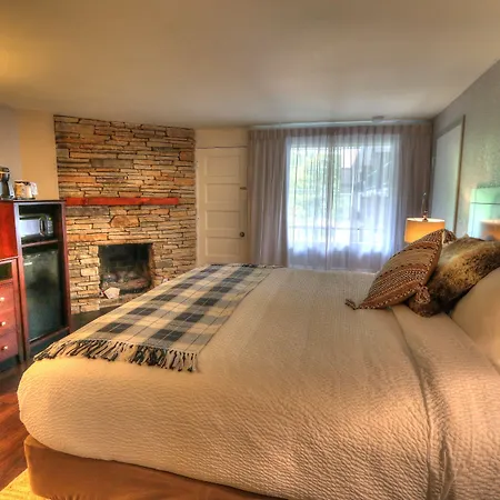 River Edge Inn-2