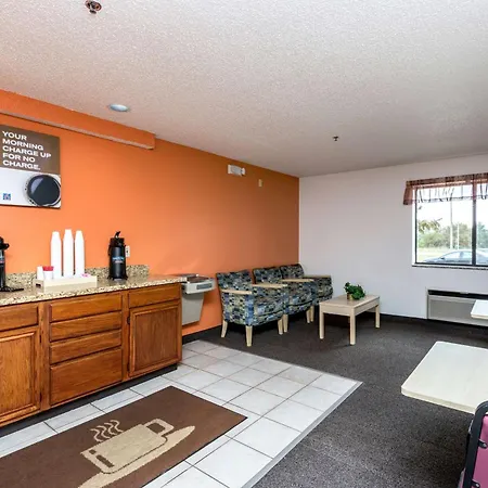 Motel 6-Waterloo, Ia-2