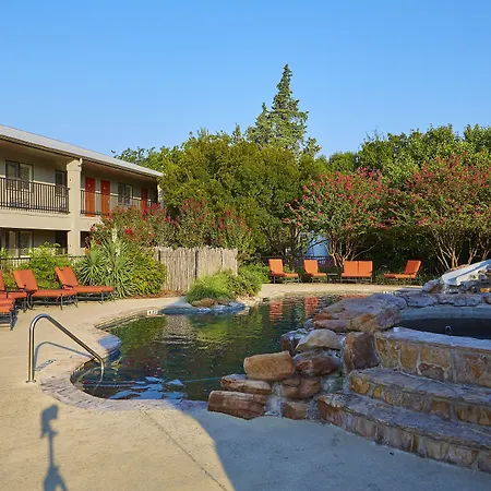 Fredericksburg Inn And Suites-3