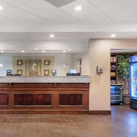 Comfort Inn & Suites Dover-Portsmouth-2