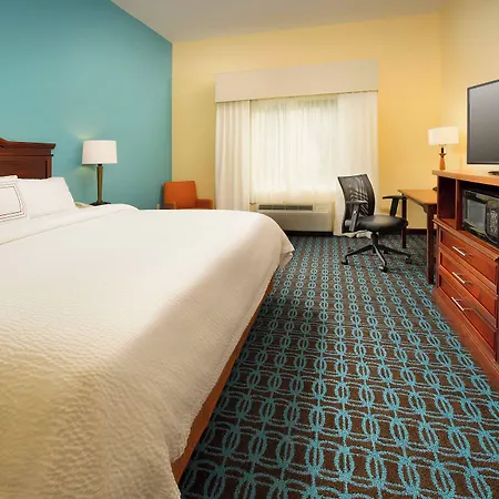 Fairfield Inn & Suites By Marriott Marshall-3