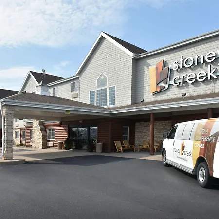 Cedar Creek Hotel Wausau - Rothschild-2