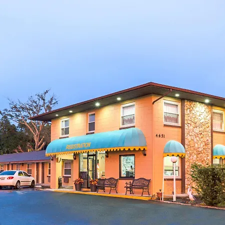 Knights Inn Kissimmee-2
