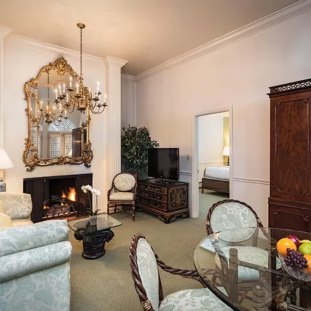 Pine Inn - Carmel-2