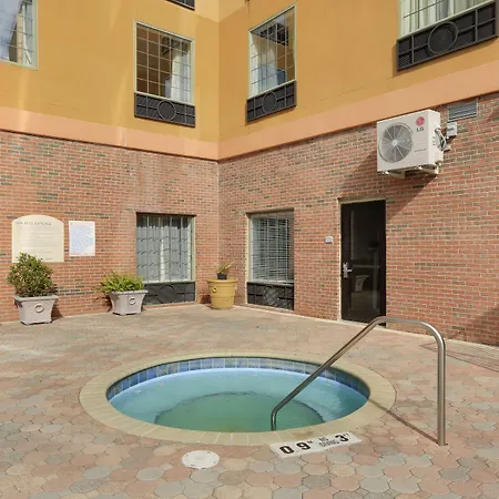 Country Inn & Suites By Radisson, Rj Stadium - Tampa Airport East-3