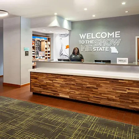 Hampton Inn & Suites St. Louis At Forest Park-2