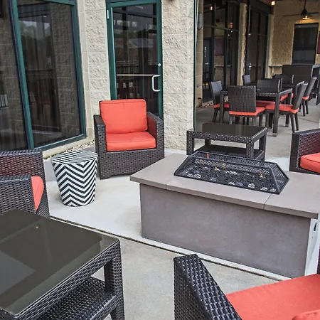 Courtyard By Marriott Aberdeen At Ripken Stadium-3