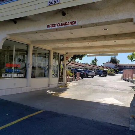 Stardust Motel Azusa-3