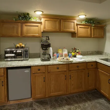 Americas Best Value Inn - Edna-2