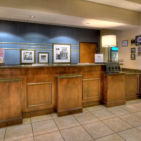 Hampton Inn Roanoke Rapids-2