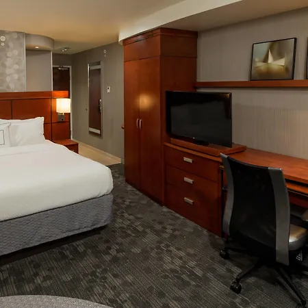 Courtyard By Marriott Lafayette-2