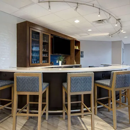 Hampton Inn & Suites Yonkers-2