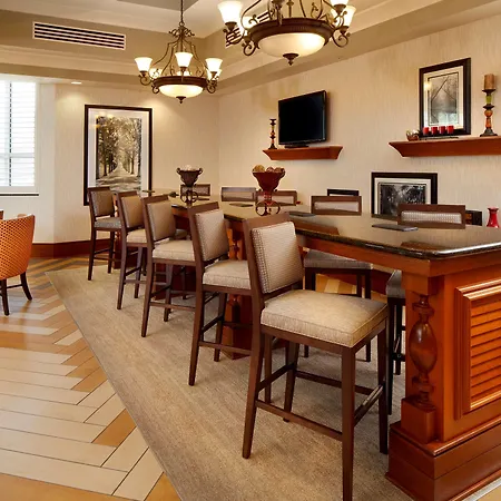 Hampton Inn & Suites Savannah/Midtown-2