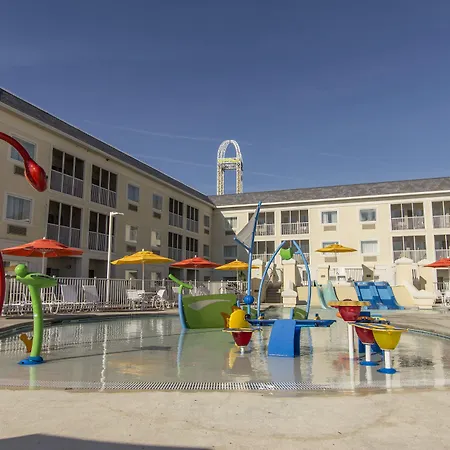 Cedar Point Hotel Breakers-2