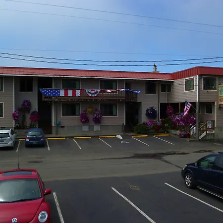 Tradewinds Motel-2