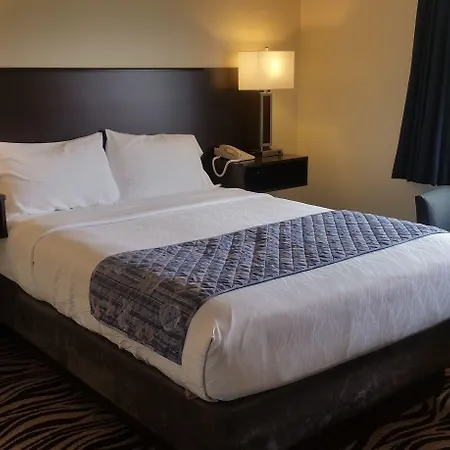 Tradewinds Motel-3